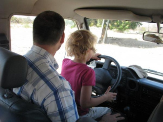 01 Audrey Au Volant D Un 4x4